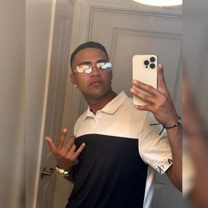 Meet your Posher, Jose castellano